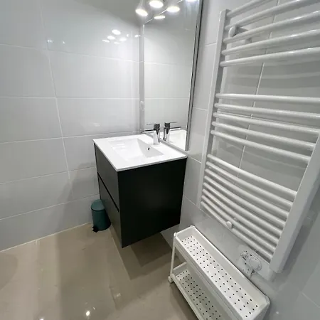 Apartment Les Pins Pinede Sector - 2 People *